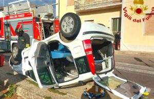 Ghilarza, scontro tra due auto e una si ribalta: non ci sono feriti gravi
