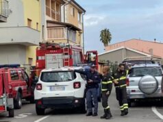 Si barrica in casa a Olbia: convinto a scendere dal tetto dopo ore di trattative