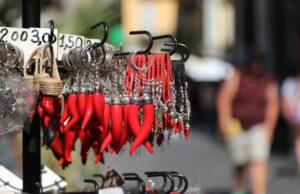 Venerdì 17 si avvicina, Sardegna undicesima regione più superstiziosa d’Italia