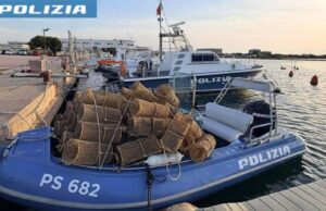 Arborea, pesca abusiva di polpo: la polizia sequestra 70 trappole con esca
