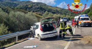 Scontro frontale sulla ex 125: 3 feriti gravi, coinvolta una bimba di 9 mesi