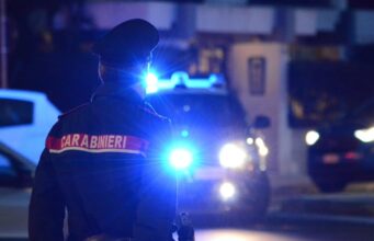 Cagliari, ruba telefono e chiede soldi per la restituzione: 52enne in manette