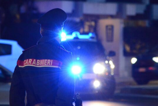 Carbonia, guida ubriaco e tenta di investire un Carabiniere: arrestato