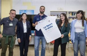 Cagliari, Pavoletti incontra i detenuti a Uta: “Regalare un sorriso è gioia reciproca”