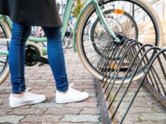 Cagliari, “guerra” ai ciclisti: città divisa sulle multe per decoro urbano