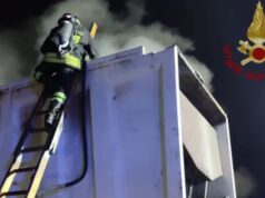 Paura a Villamar, prende fuoco container di rifiuti: si indaga sulle cause