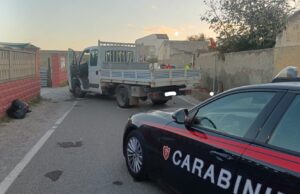 Tremendo incidente a Carloforte: moto contro camion, 61enne in pericolo di vita