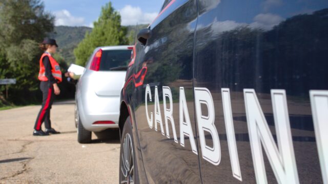 NUORO – DENUNCIATO UN UOMO PER GUIDA IN STATO DI EBBREZZA E SEGNALATO PER POSSESSO DI SOSTANZA STUPEFACENTE