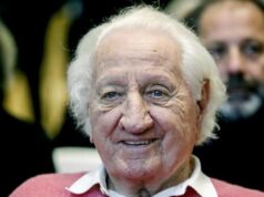 Morto il vignettista Giorgio Forattini, anche la Sardegna tra le sue provocazioni