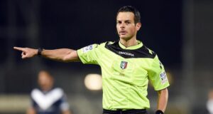Como-Cagliari, arbitra Pezzuto: nell’ultimo incrocio arrivò una vittoria