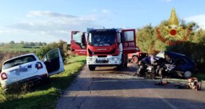 Tragedia a Samatzai, scontro tra due auto: un morto