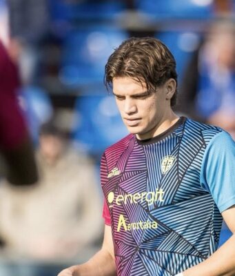 Como-Cagliari, il Var annulla il vantaggio rossoblù: ma è polemica