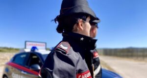 Laconi, ubriaco litiga con la fidanzata e l’aggredisce: 25enne arrestato