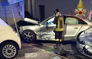 Scontro tra due auto a Domusnovas, 5 feriti