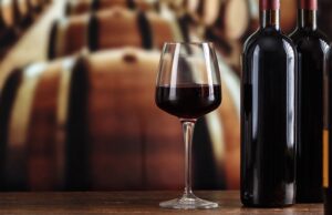 Enoturismo, la Sardegna corre: nel 2024 boom di visitatori a Badesi (+18%)