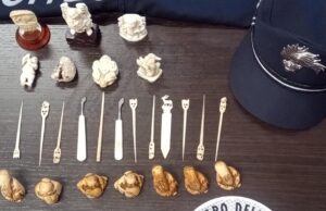Muravera, sequestrati 34 oggetti illegali in avorio: denunciata una 60enne