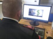 Crescono le truffe online e telefoniche: ecco come riconoscerle e tutelarsi