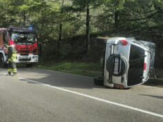 Incidente sulla Sp 22 Nuoro-Oliena, auto ribaltata: conducente in ospedale