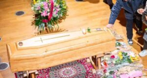 Funerali Ornella Vanoni, Paolo Fresu suona “L’appuntamento” con la tromba