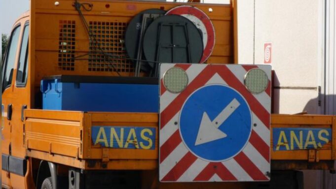 Frana sull’Orientale Sarda, strada chiusa a Urzulei