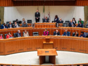 Taglio ai fondi per i collaboratori, tensione nel Campo largo sardo