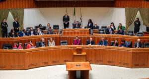 Taglio ai fondi per i collaboratori, tensione nel Campo largo sardo