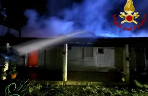 Porto Torres, a fuoco un agriturismo