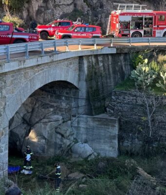 Incidente a Villagrande, complesso intervento dei soccorsi | Video