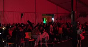 EroCaddeo, l’affetto di Sinnai: tutti riuniti per la finale di X Factor | Video