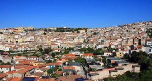 Panico a Sennori, bimbo di 2 anni si allontana dall’asilo: ritrovato in un negozio