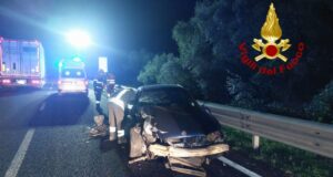 Paulilatino, sbanda e finisce sopra il guardrail: ragazza trasportata in ospedale