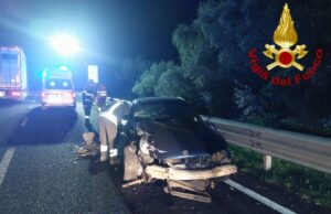 Paulilatino, sbanda e finisce sopra il guardrail: ragazza trasportata in ospedale