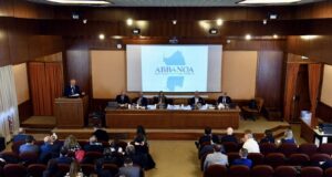 Abbanoa, scontro politico alla vigilia dell’assemblea: Truzzu attacca Todde