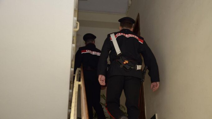 Gonnosfanadiga, maltratta la madre e aggredisce il fratello: 26enne arrestato