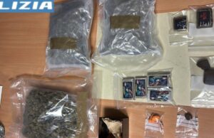 Sassari, litiga con la madre e arrivano i carabinieri: in casa gli trovano droga