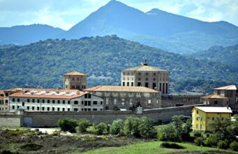 41-Bis in Sardegna, è scontro: le “botte di Natale” della politica isolana