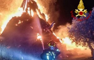 Disperazione a Marrubiu, a fuoco il più grande Pinneto della Sardegna