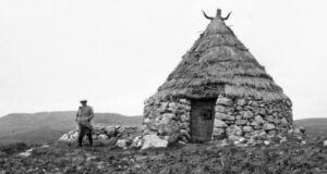 Pinneto in fiamme a Marrubiu: ecco di cosa si tratta e qual è la sua storia