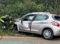 Olbia, con l’auto fuori strada: donna estratta dalle lamiere e poi in ospedale