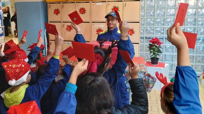 Flumini, le letterine a Babbo Natale partono dalla scuola di via dei Nasturzi