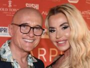 Caso Signorini, Valeria Marini lo difende: “Merita rispetto” | Pioggia di insulti