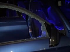 Cagliari, auto distrutte durante il concerto di EroCaddeo: malviventi in fuga | Video