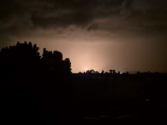 Saras, fiamme altissime: ansia a Capoterra e Sarroch | Video