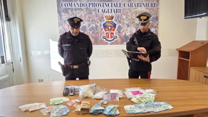 Cagliari, in casa detenevano cocaina, eroina e hashish: due arrestati