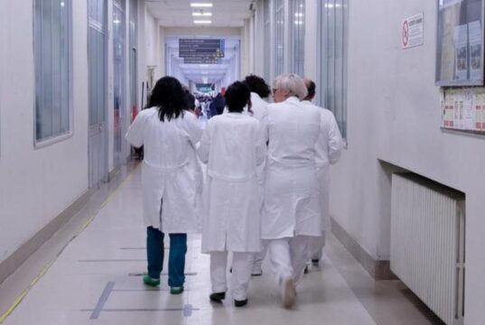 Caso Ascot, medici da mesi senza stipendio: “Pronti a dimissioni di massa”