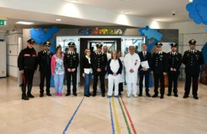 Cagliari, i Carabinieri portano sorrisi in Pediatria al Brotzu