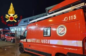 Paura a Sassari, cede il tetto di una palazzina: 6 famiglie evacuate