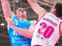 Dinamo Sassari travolta a Reggio Emilia, finisce 90-68
