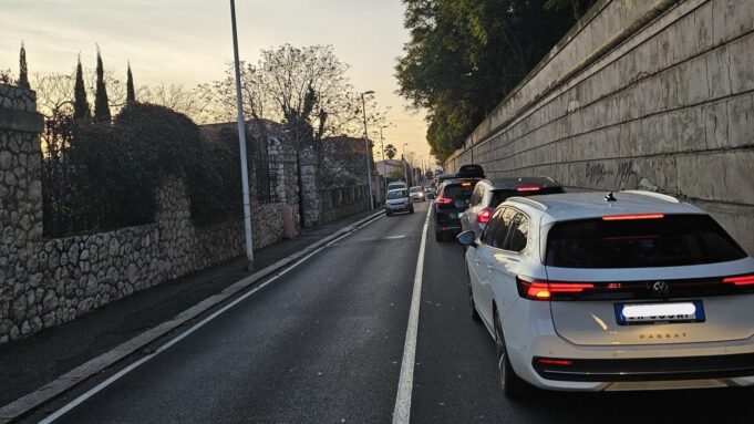 Cagliari, tra incidenti e cantieri: mattinata di disagi al traffico