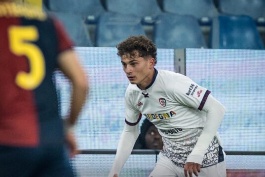 Genoa-Cagliari 3-0, la squadra di Pisacane si scioglie al Ferraris